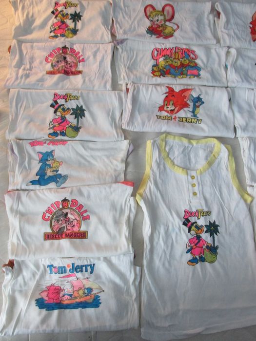 Vând maiouri pentru copii  NOI