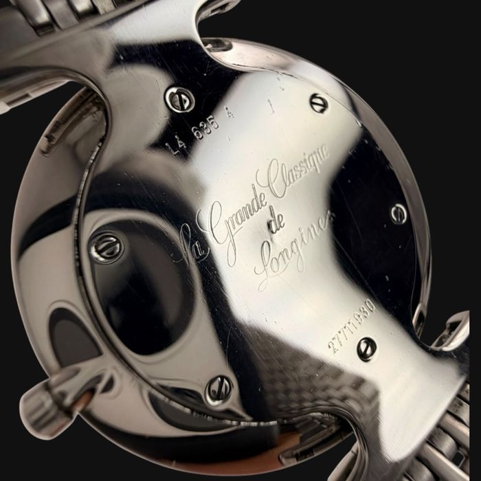 Елегантен Longines La Grande Classique унисекс размер 33мм