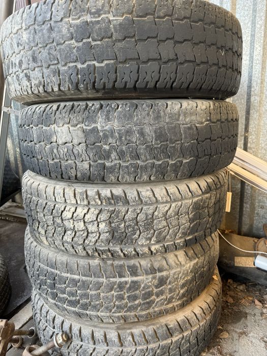 Шины колеса 225/75/16С