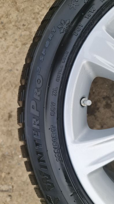 JANTE ORIGINALE BMW R17 5x120 + Anvelope iarnă NOI DOT 2025 – F30 F31 F32 F36