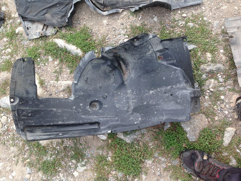 Кора двигател подкалник кори скорости изолаци БМВ Е90 е91 е92 е93