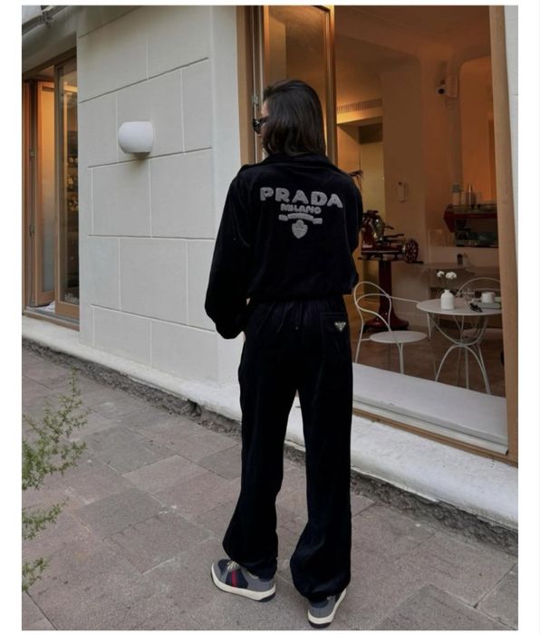 Костюм повседневный Prada