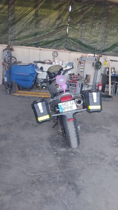Vând honda hornet s600