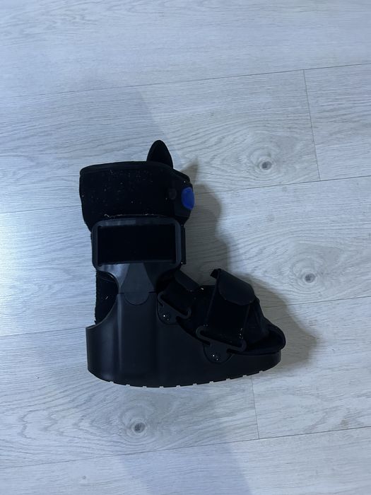 Walker boot валкер бут после травмы