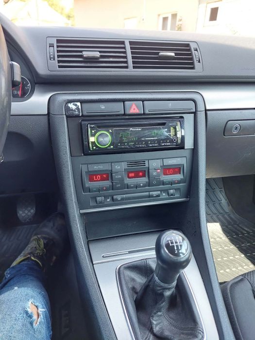 Vînd audi a 4 b 6