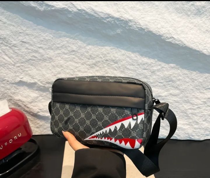 Sprayground чантичка