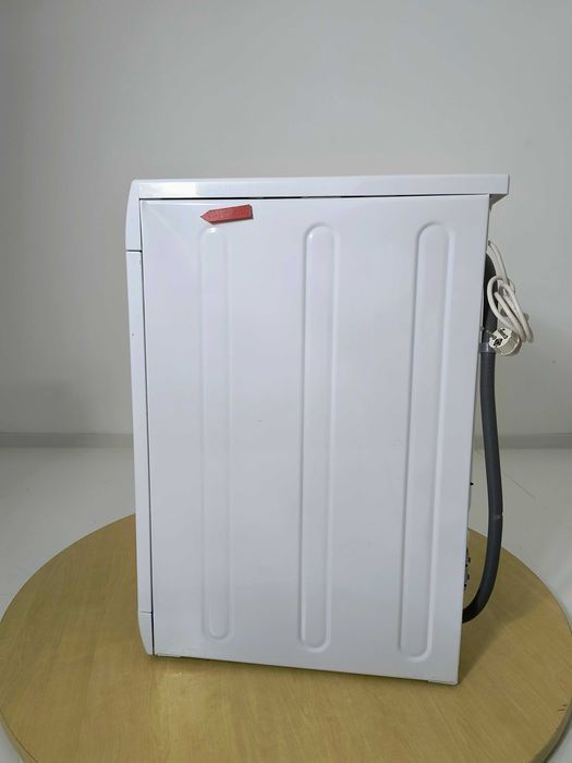 ~ Fără Utilizare ~ Masina de spalat Rufe 9Kg  Bauknecht Germania B254