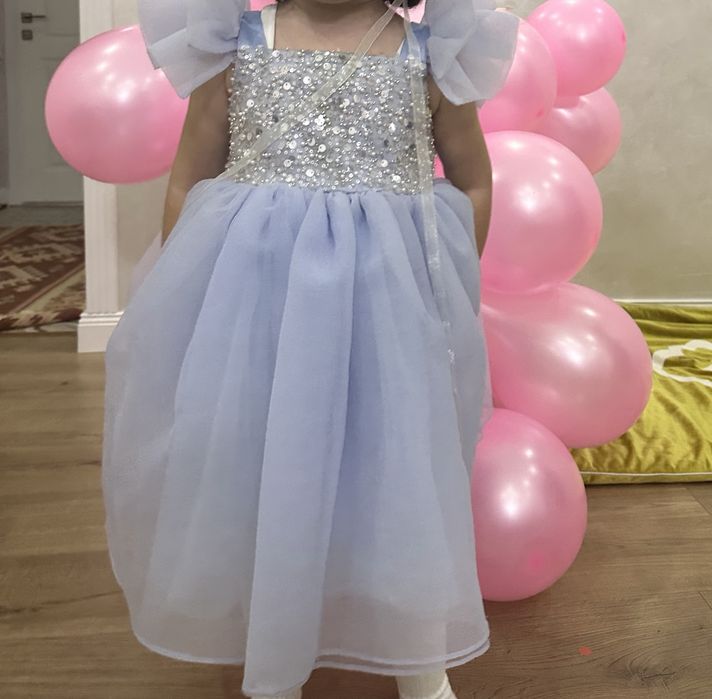 Нарядное платье для девочки (2–3 года)