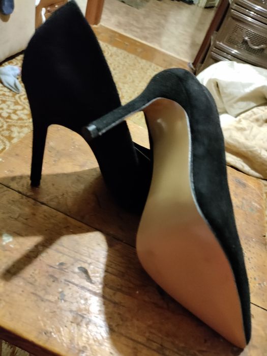 Продам туфли лодочки