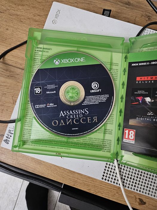xbox one с джойстиком белым