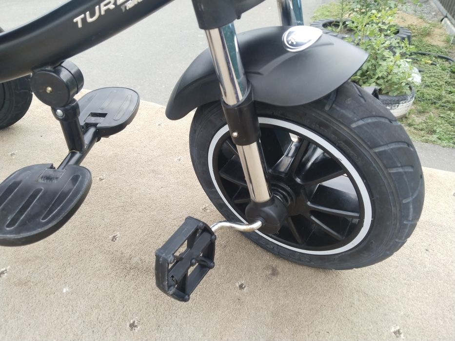 Трёхколёсный велосипед