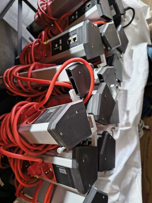 30 BUC. Prelungitor Bachmann cu 4 prize, 2 x RJ45, 2 USB; Cablu 2,5 m