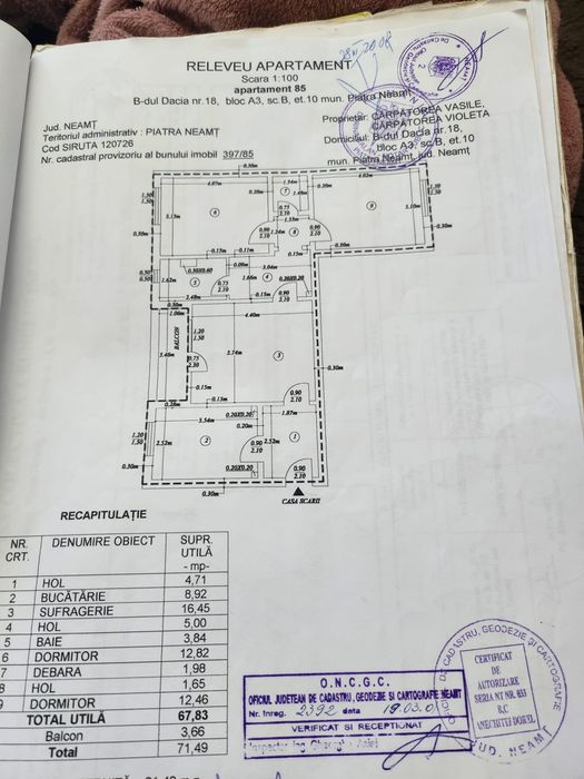 Vand apartament cu 3 camere centru