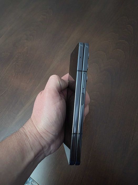 Samsung Galaxy Fold 5