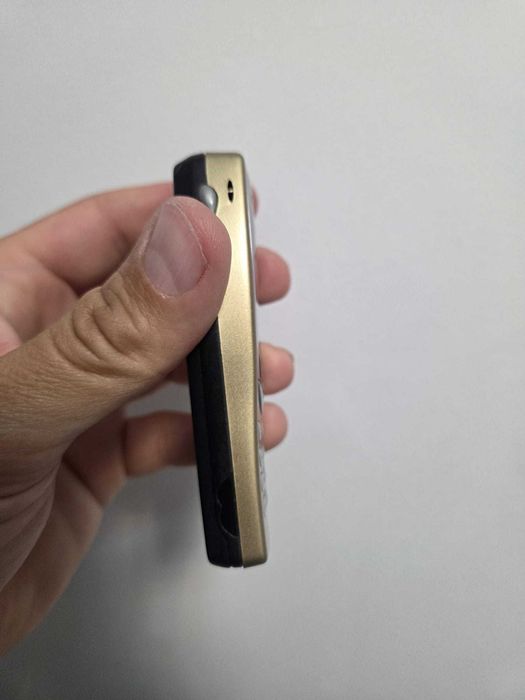 Nokia 8210 impecabil
