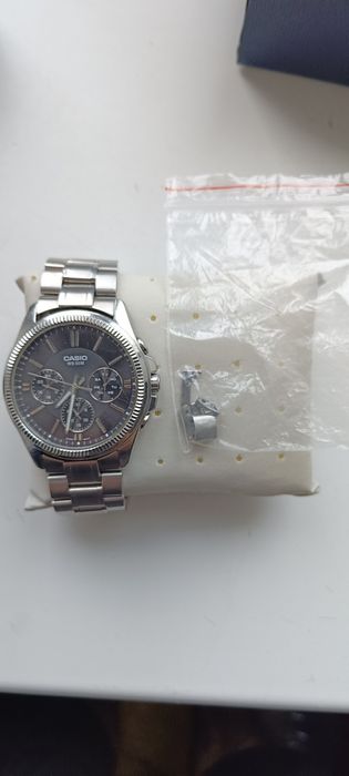 Продам часы CASIO