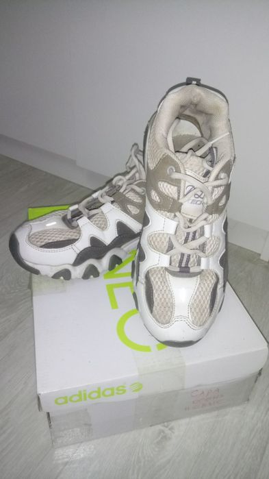 Кроссовки для девочки