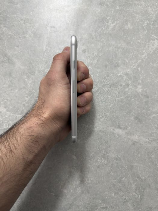 iPhone 8 64GB Silver