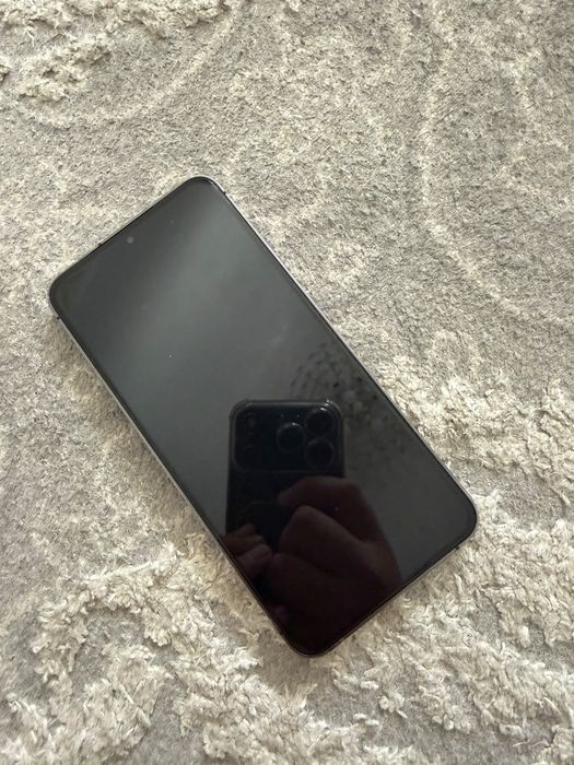 Продаю срочно Samsung s24