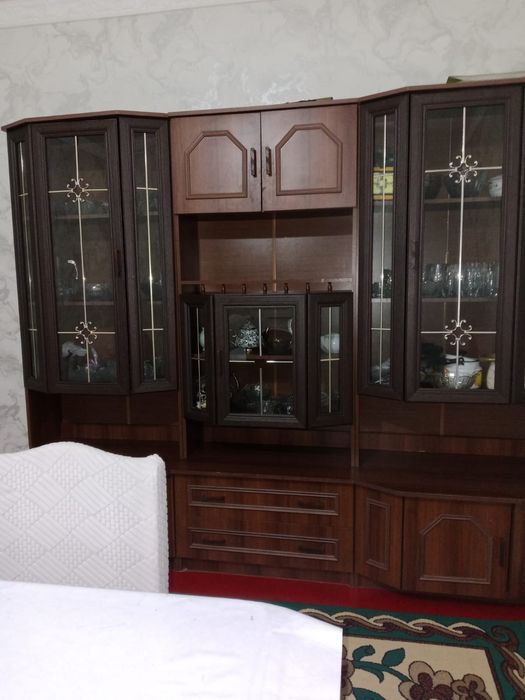 Продам стенку и прихожку