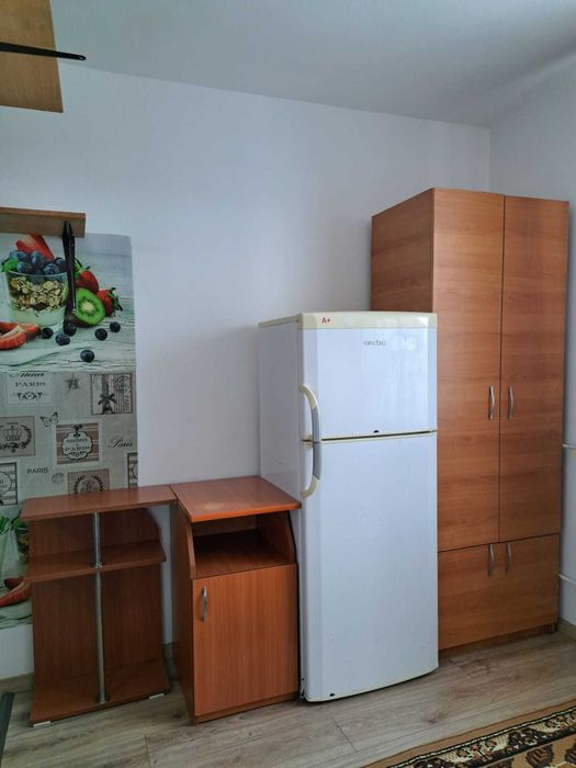Garsoniera de închiriat