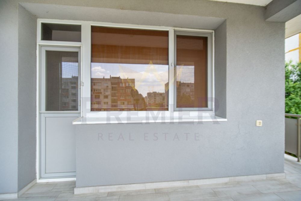 Продава се Къща в Добрич, Балик - 164 кв.м за 805 €/кв.м - Снимка #3