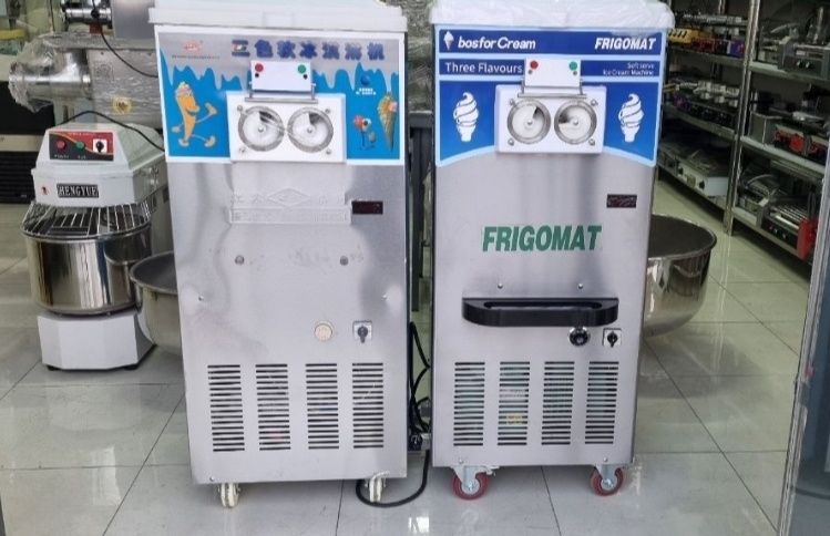 Muzqaymoq aparat muz aparat  sokaxladetil sok aparat  stol xaladelnik