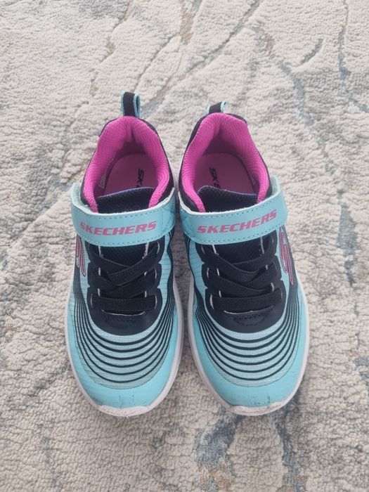 Skechers mărimea 26