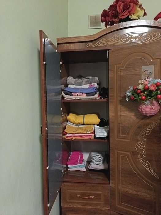 Dedstkiy shkaf sotiladi !