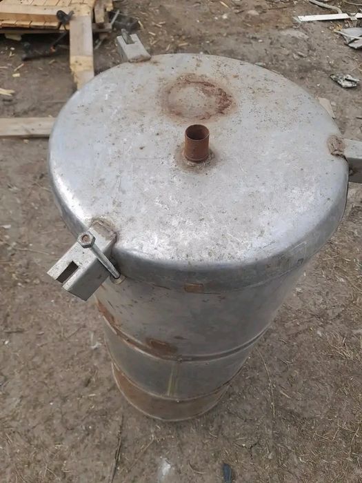 Продават се разни неща