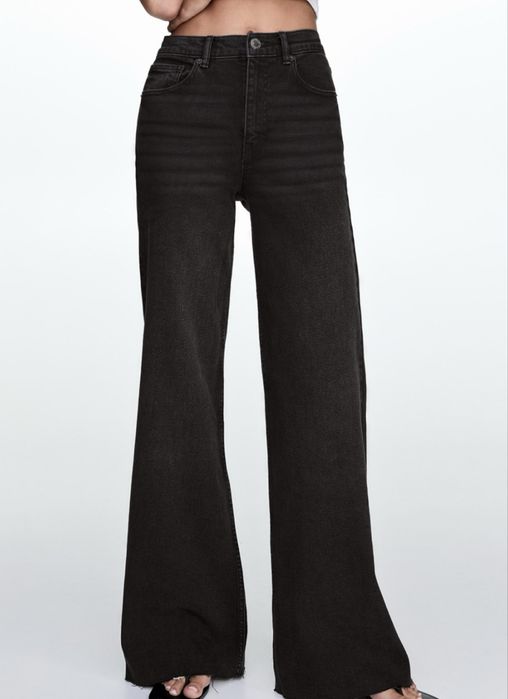 Blugi negri Pull&Bear