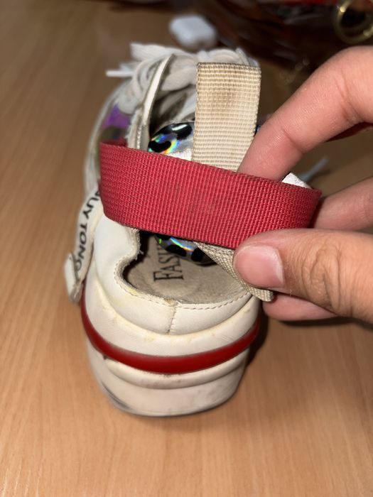 Кросовки женские