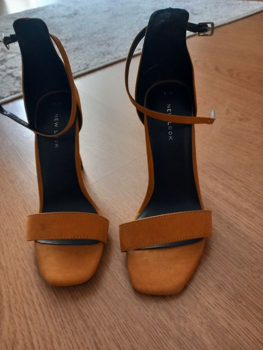 Sandale mustar marimea 38 New Look