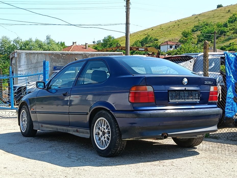 BMW E36 316i Compact - за части
