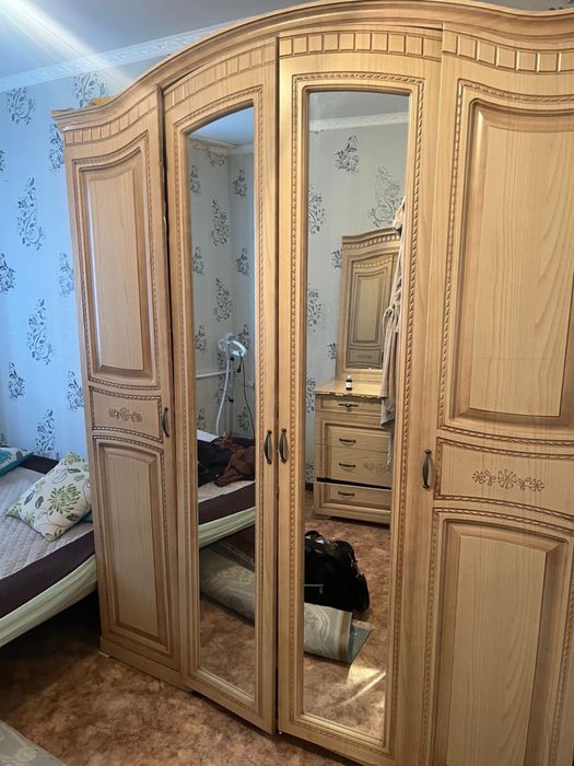 спальный гарнитур бесплатно