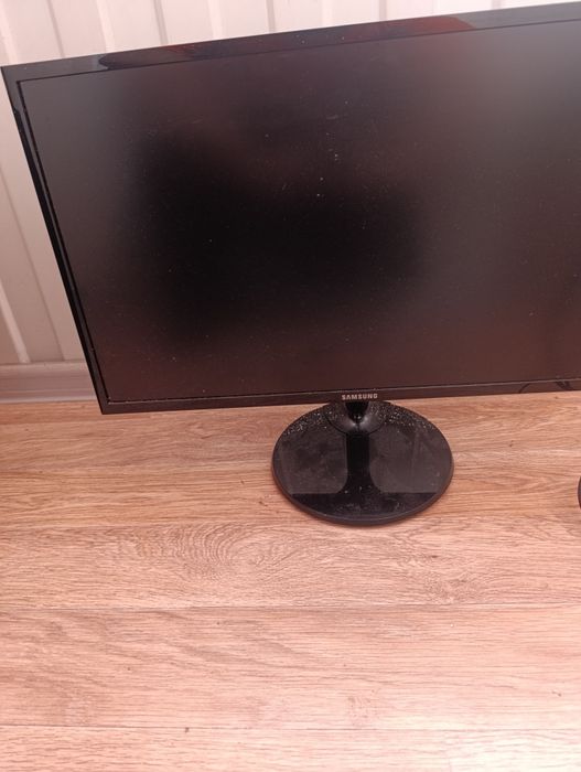 Монитор Samsung Led