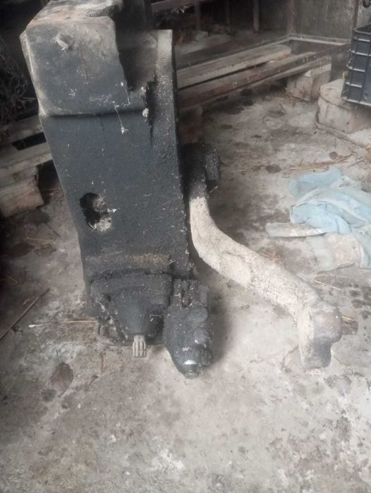 Placa frontală servodirecție tractor U650