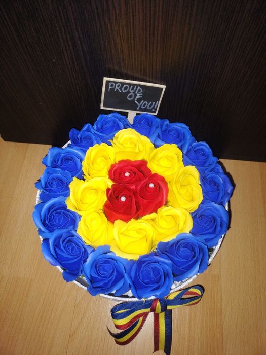 Trandafiri din sapun tricolor