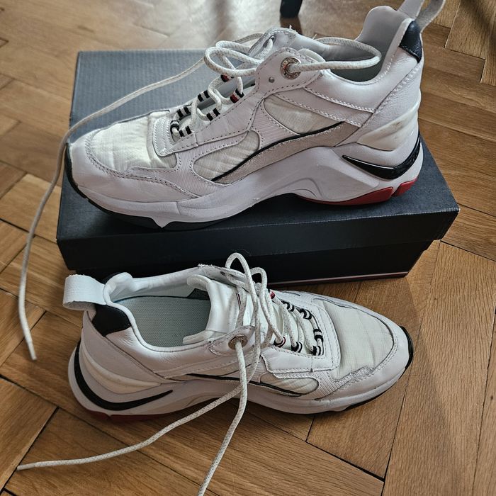 Оригинални маратонки Tommy Hilfiger