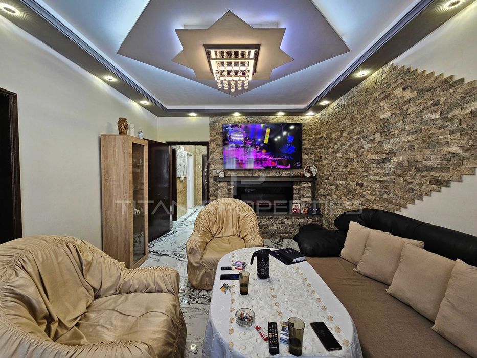 Продава се Тристаен апартамент в Асеновград - 70 кв.м за 1572 €/кв.м - Снимка #1