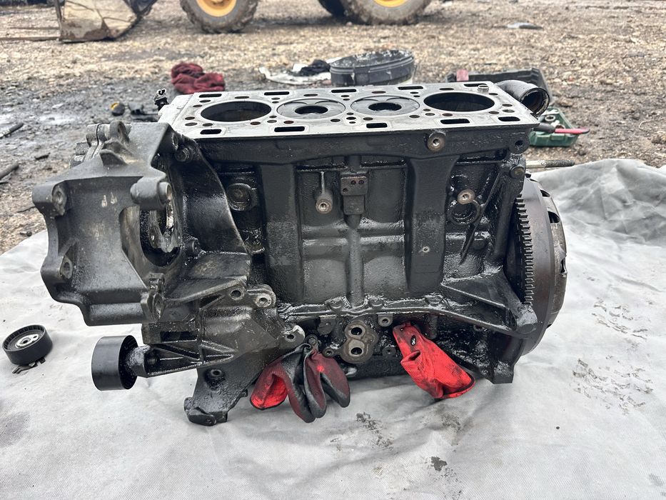 Оборудван блок Renault Master 2.5 dCi