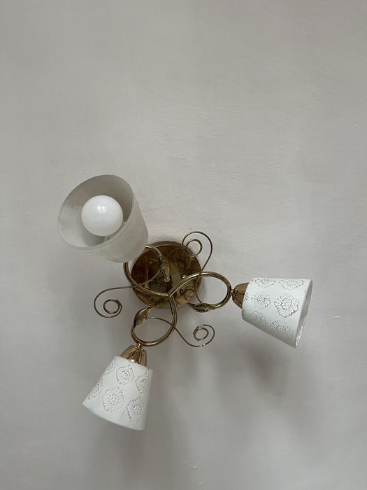 Продается люстра