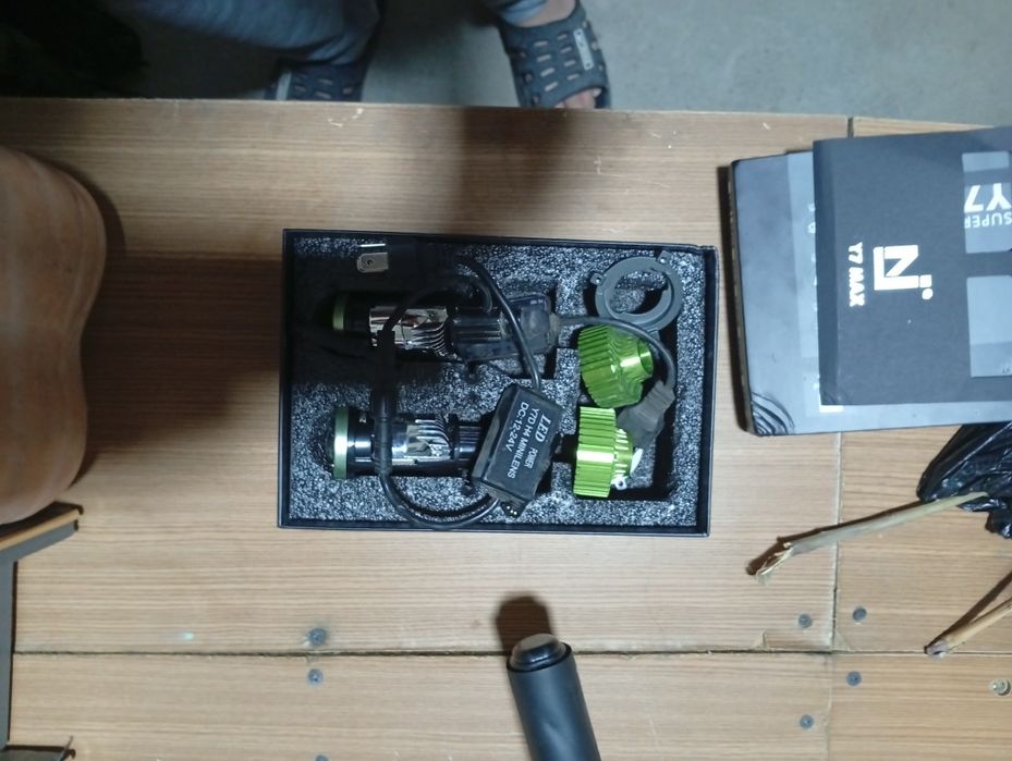 Запчасти от москвича и балоны2 штук от матиза