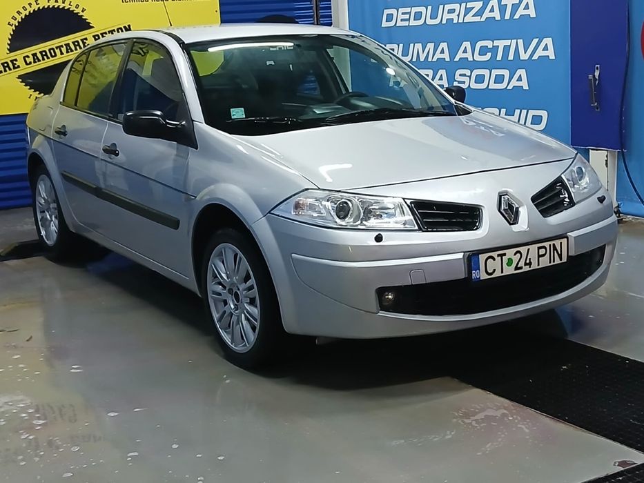 Renou megan 2 15 dci