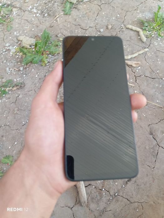 Продам телефон Poco