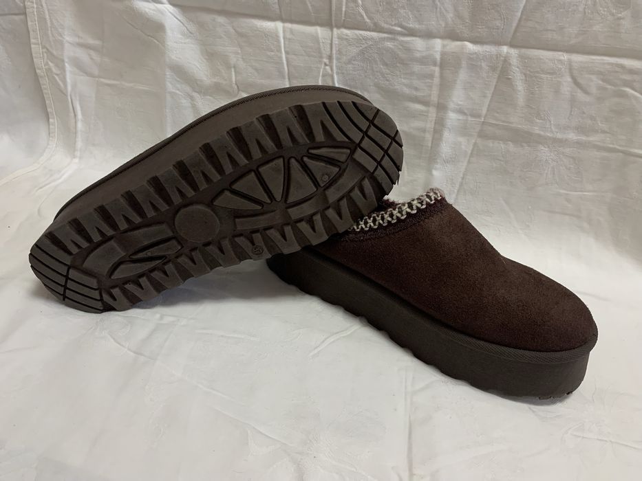 Papuci stil ugg,pentru afara