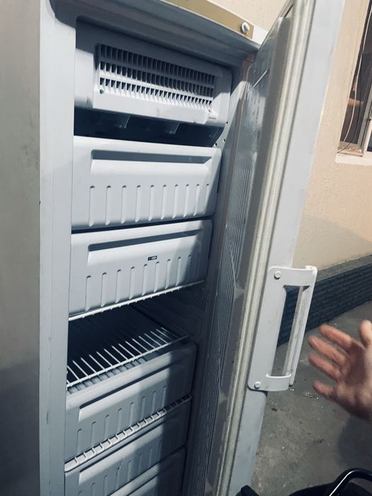 Холодильник морозилка б/у