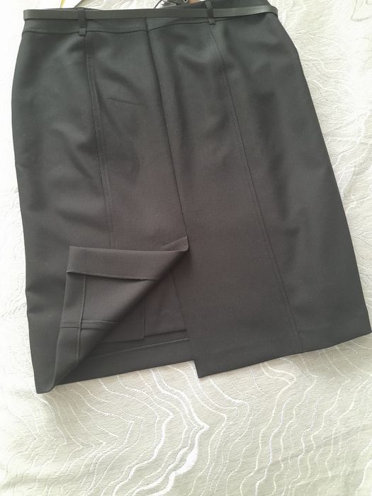 Юбка офисная,прямая.