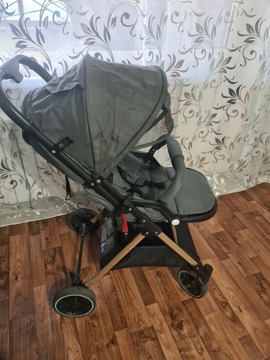 Продам коляску в отличном состоянии