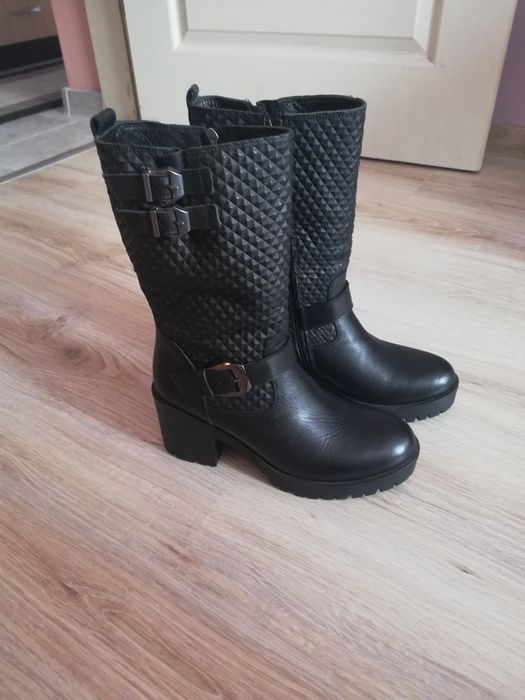 Дамски ботуши от естествена кожа